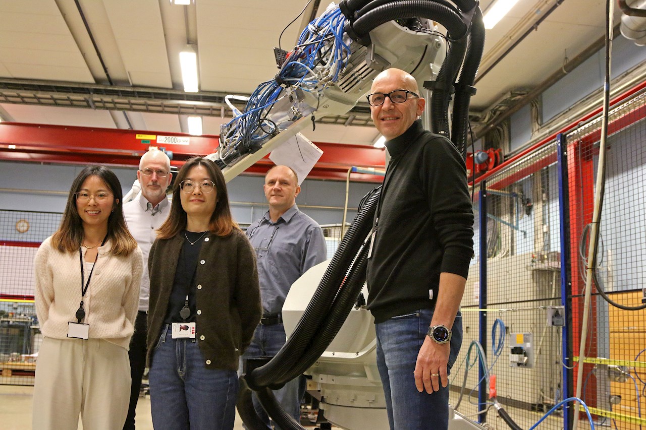 Dr. Morten Mossige (Senior Principal Engineer), Lydia Sun (R&D Software Engineer),  Dongjing Liu (R&D Senior Software Engineer), Piotr Stasiak (R&D Principal Engineer) and Egil Skogland (R&D Principal Engineer).