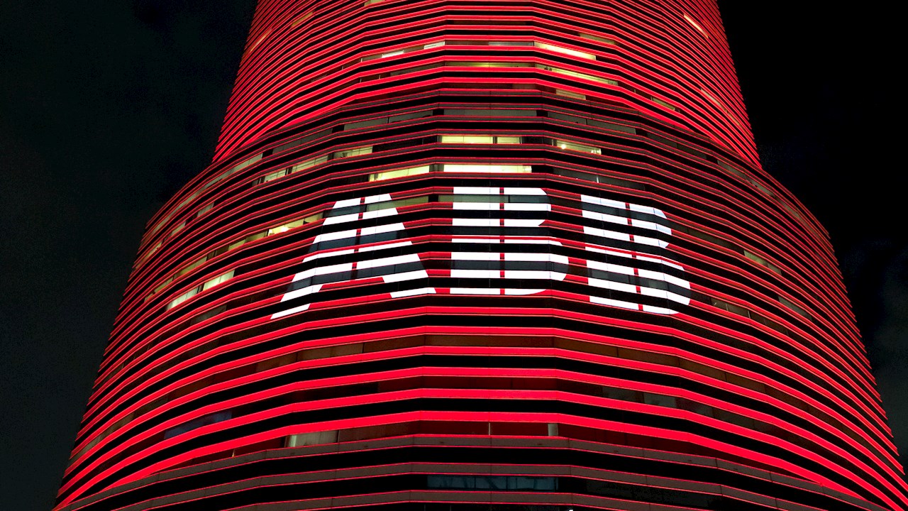 ABB & Formula E Outrun the Miami Skyline with the “fastest building in the world,” powered by Usain Bolt, ahead of 2026 Formula E Miami E-Prix race 