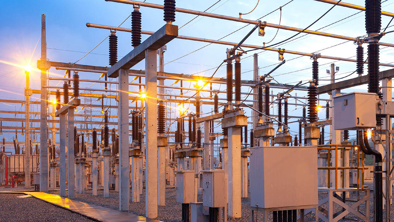 ABB launches REX600: a compact protection and control device for digital substations