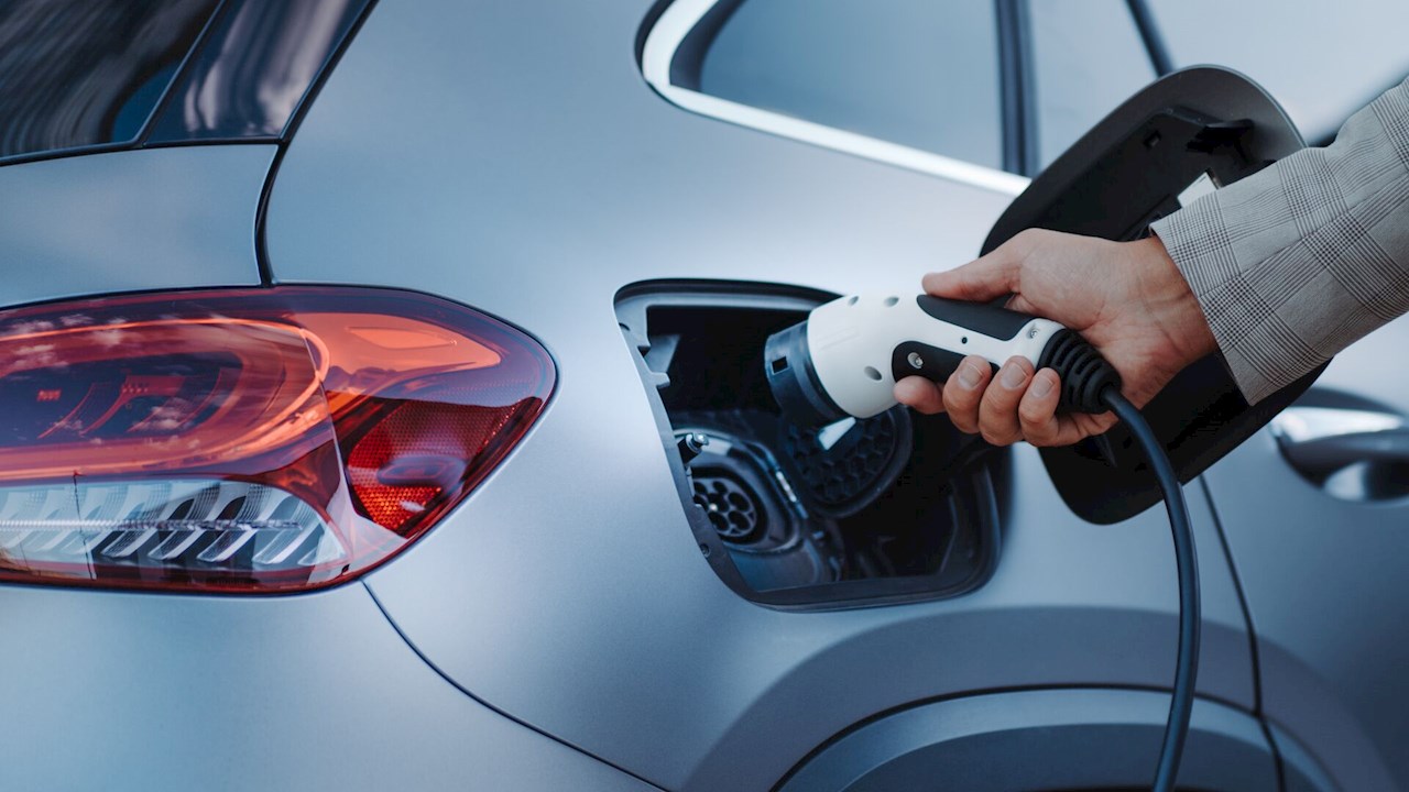 ABB em Destaque no Jornal de Negócios: Rumo aos 9.000 Carregadores!