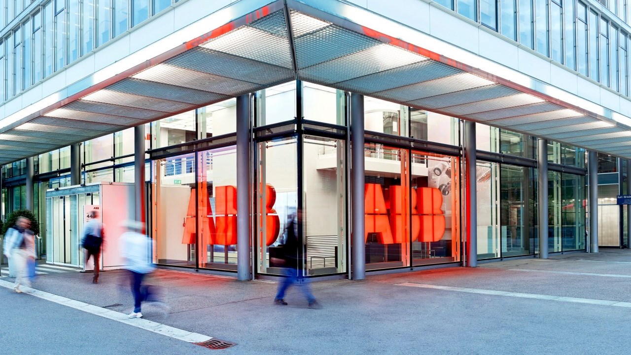 ABB startet neues Aktienrückkaufprogramm von bis zu zwei Milliarden US-Dollar