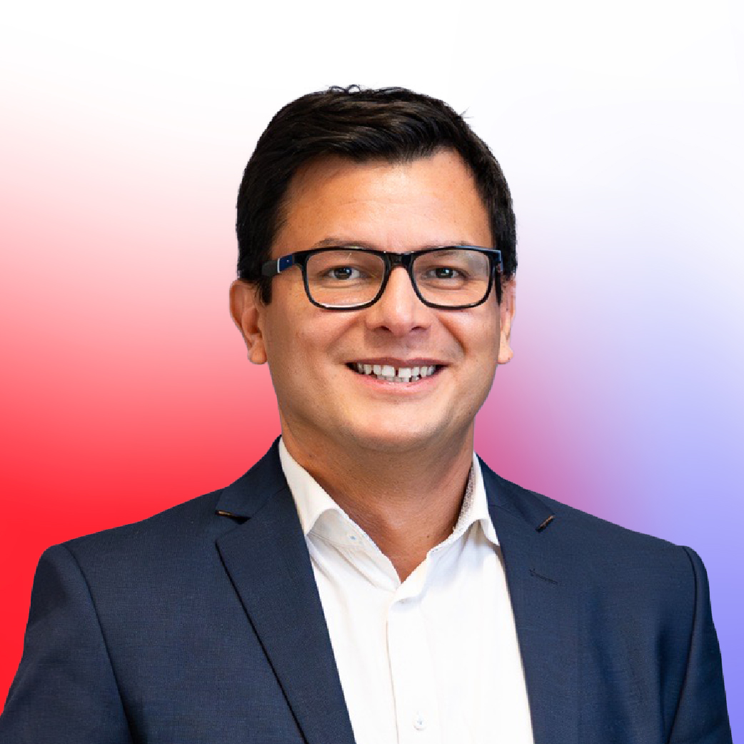 Luciano Santos, Global Sales Manager 
Mobile e-Power
