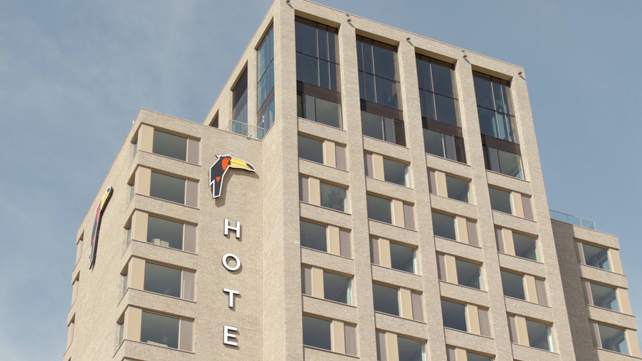 ABB delivers design-led emergency lighting to Van der Valk’s luxury hotel in the Netherlands 
