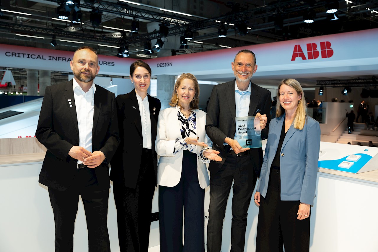 El premio BIMobject Award, entregado a ABB en reconocimiento por ser la marca más descargada en el segmento de 