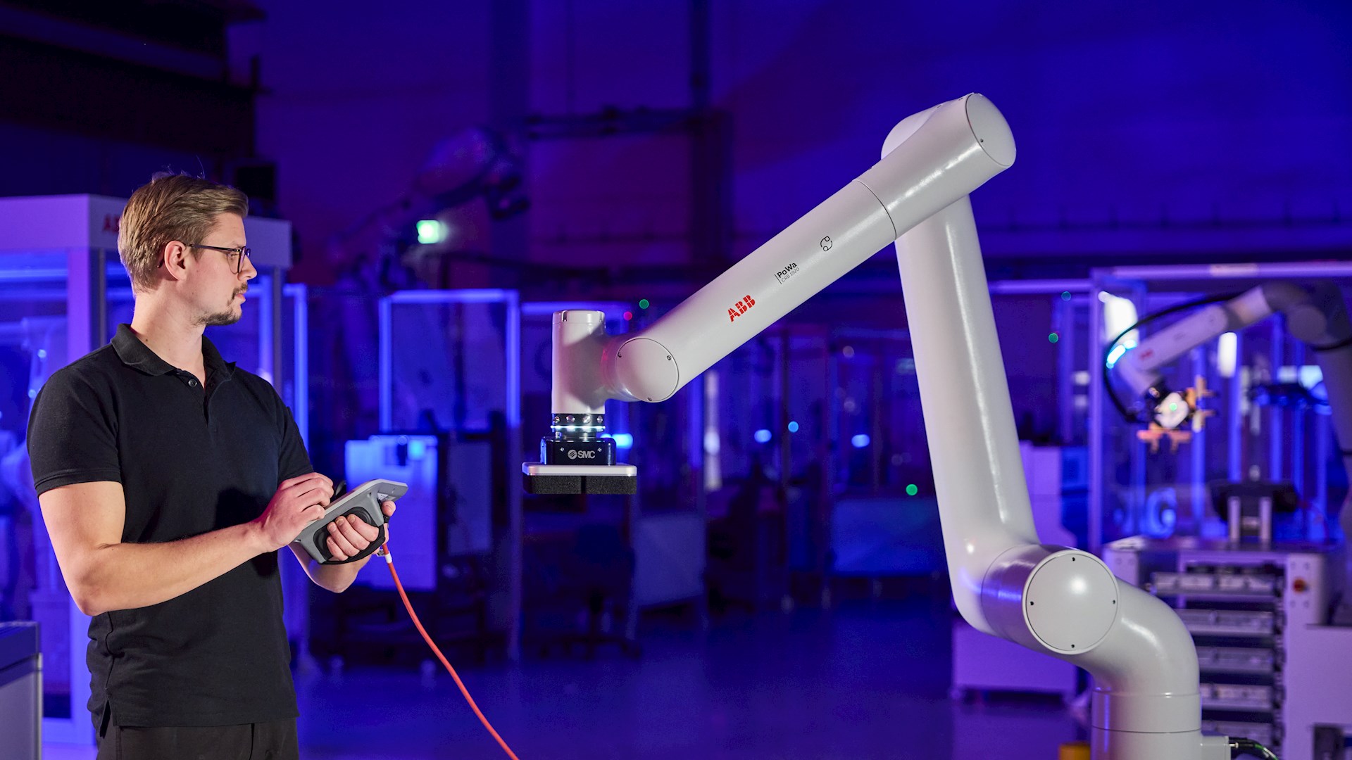 ABB Robotics lanserar den snabba cobotfamiljen PoWa™