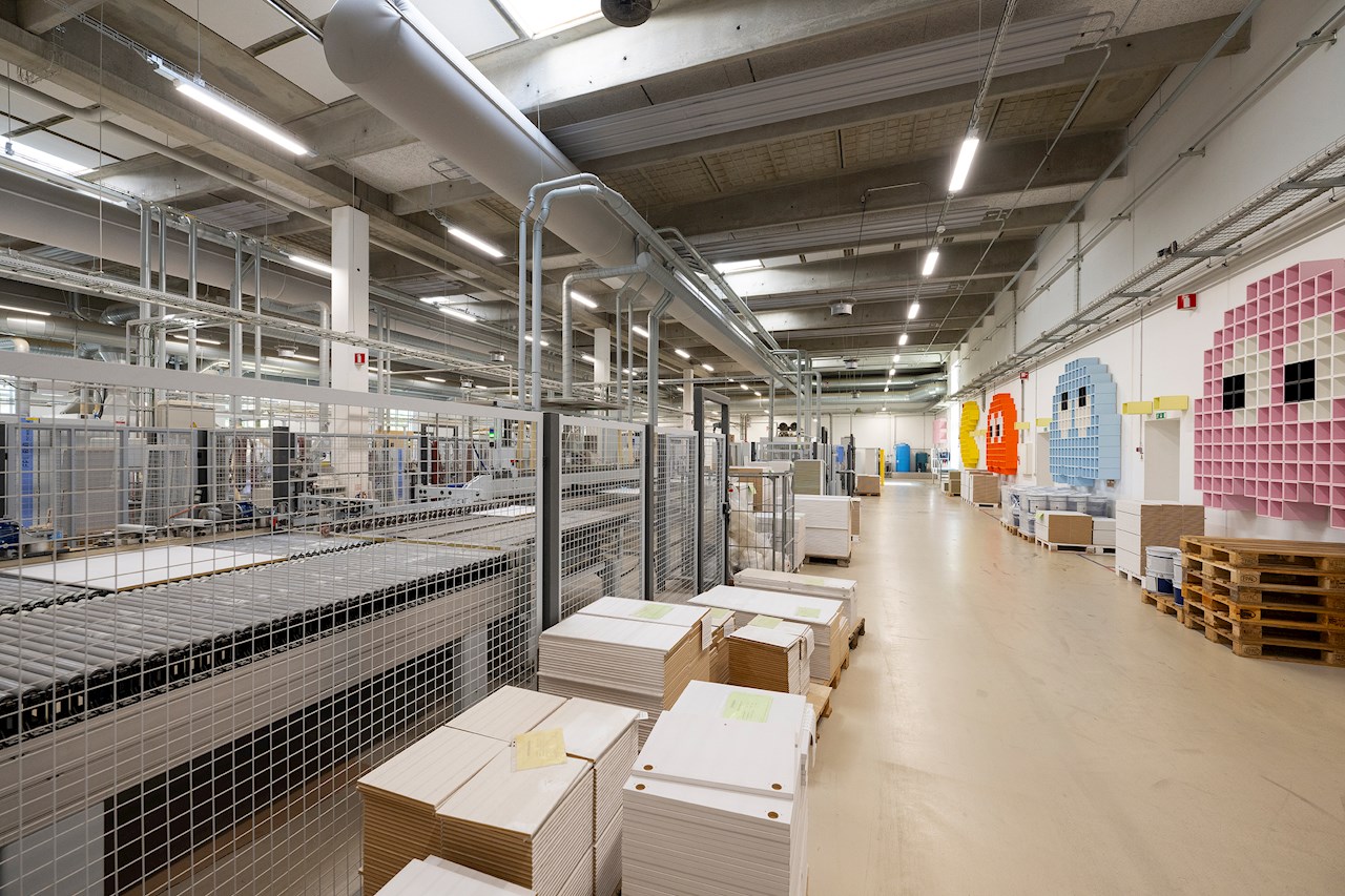 Undervejs har Montana ansat en dedikeret medarbejder til at udbygge systemet og sikre flere optimeringer. Det seneste år har det sikret virksomheden en yderligere energibesparelse på mere end otte procent.