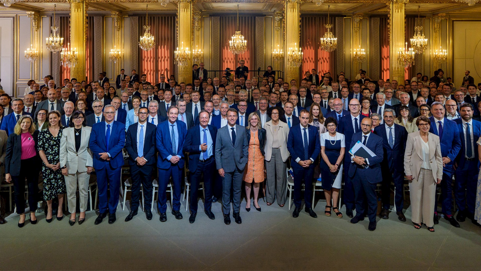 ABB a été convié à l’Élysée par le Président de la République pour faire partie de l’équipe de France de l’électrification 