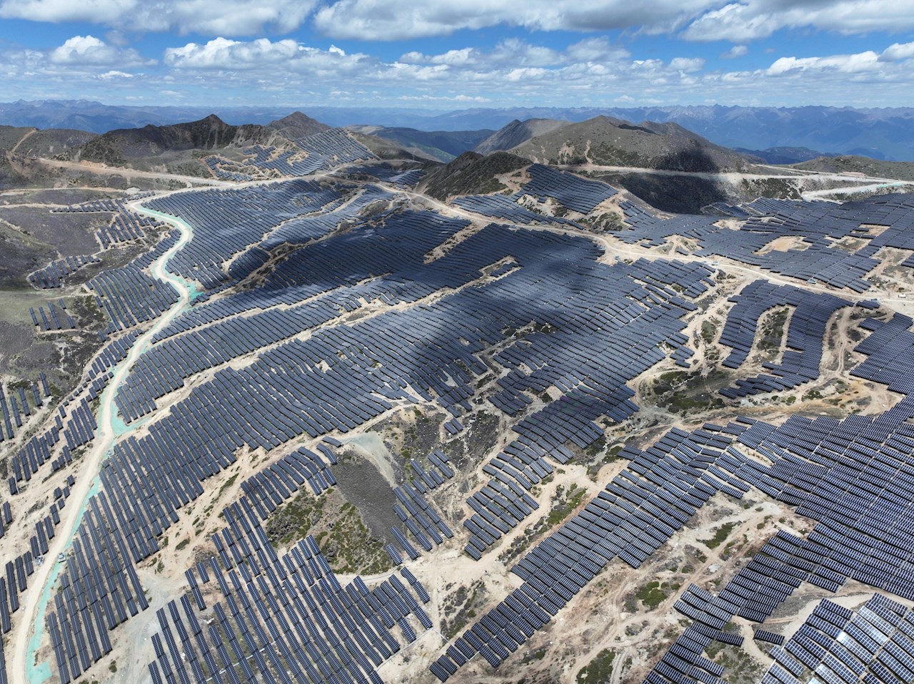 Yalong River Chabulang solar park