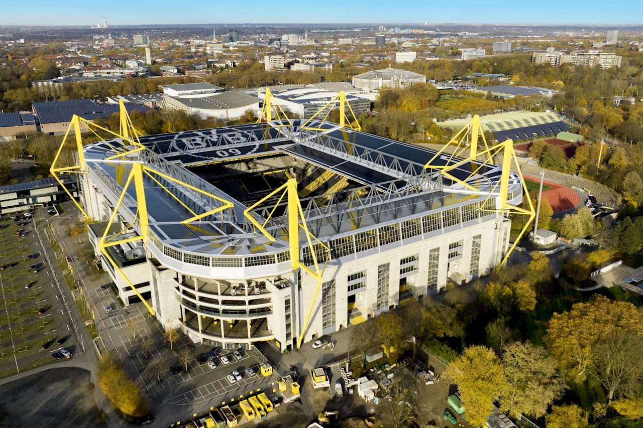 SIGNAL IDUNA PARK demonstrates how existing infrastructure can be enhanced through intelligent, ISO 50001-certified energy management and building automation