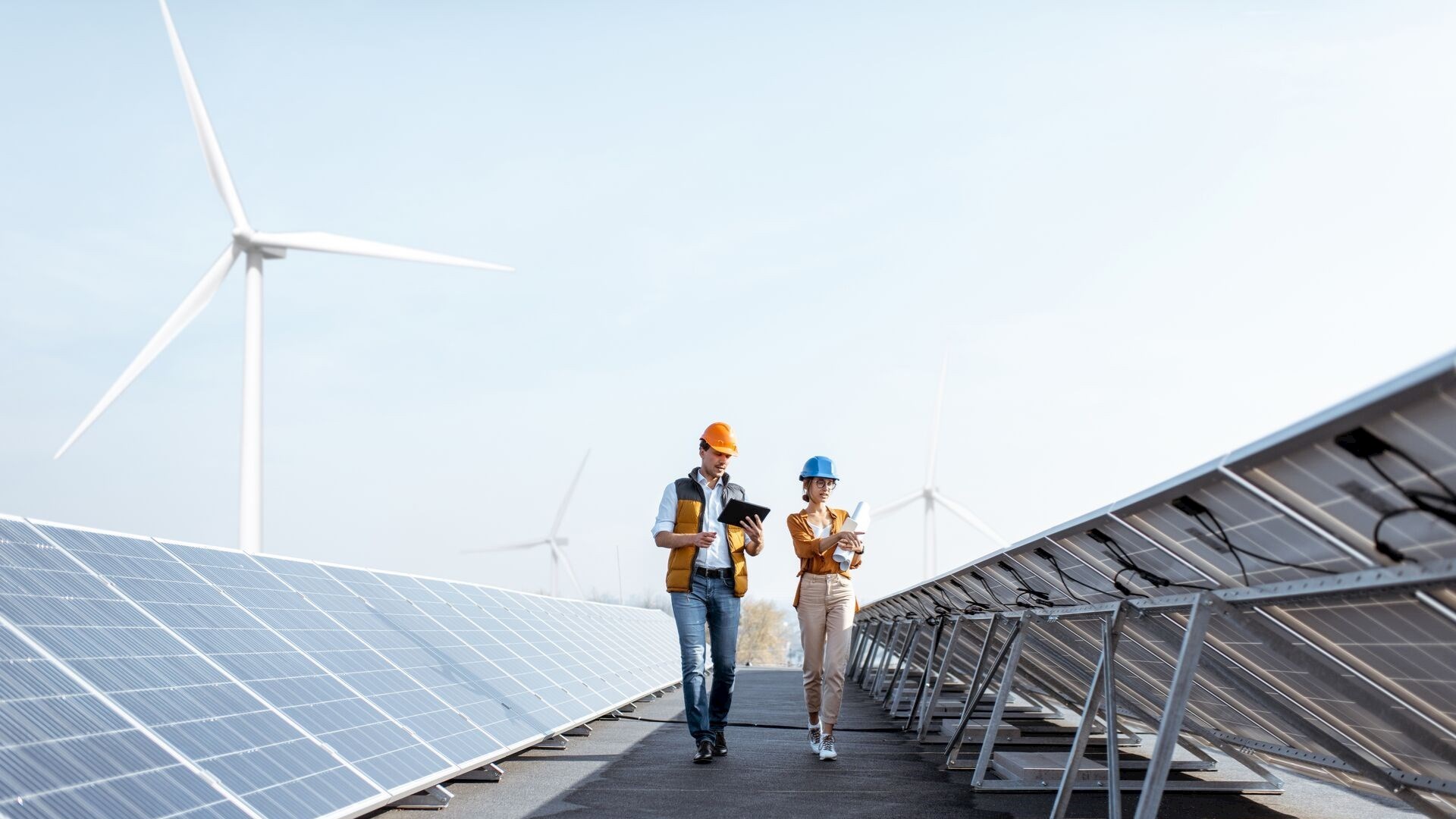 ABB investiert in LevelTen Energy und vereinfacht die Beschaffung sauberer Energie