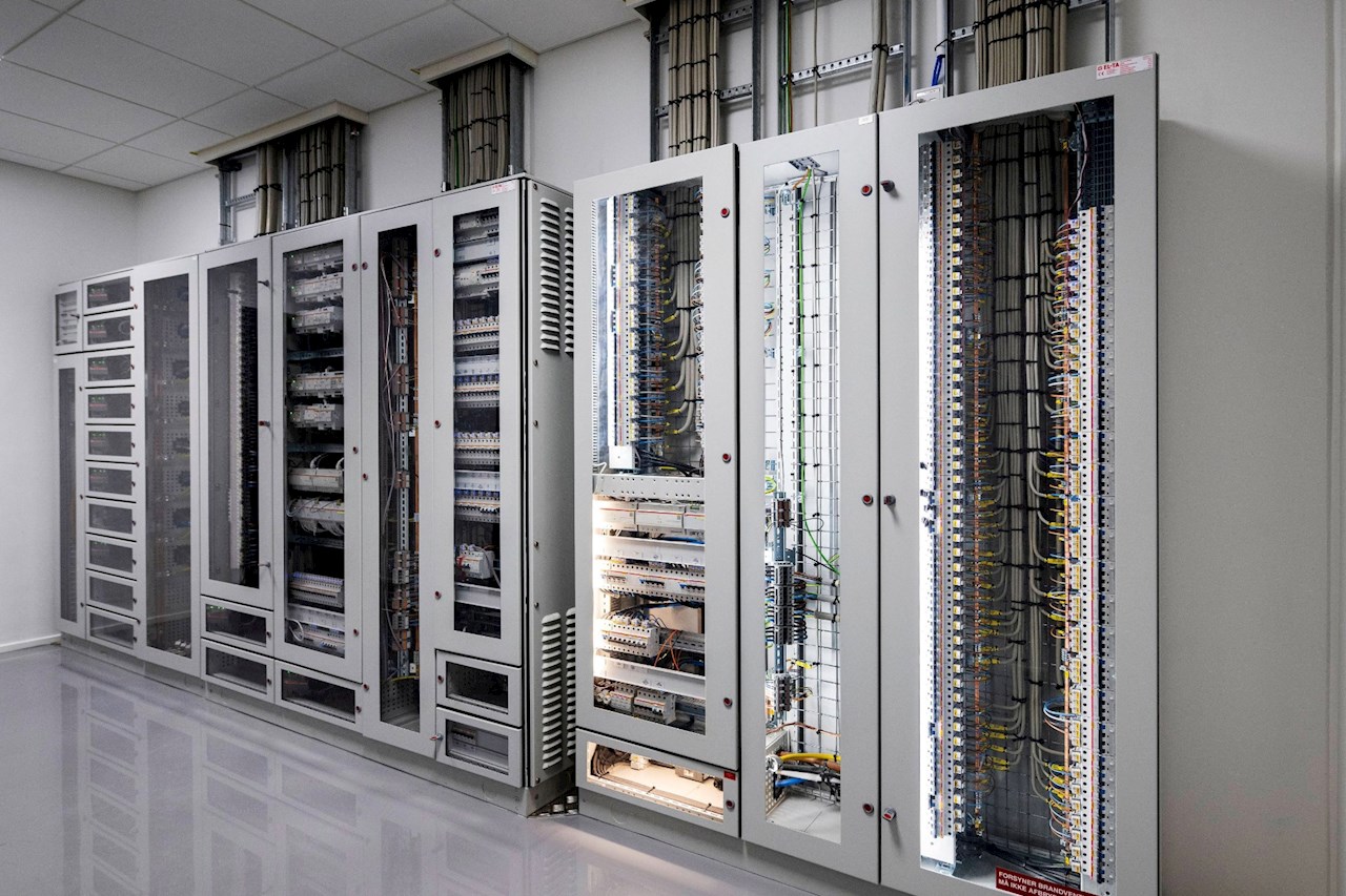 Electrical installation with KNX Building Automation at ABB's Denmark site