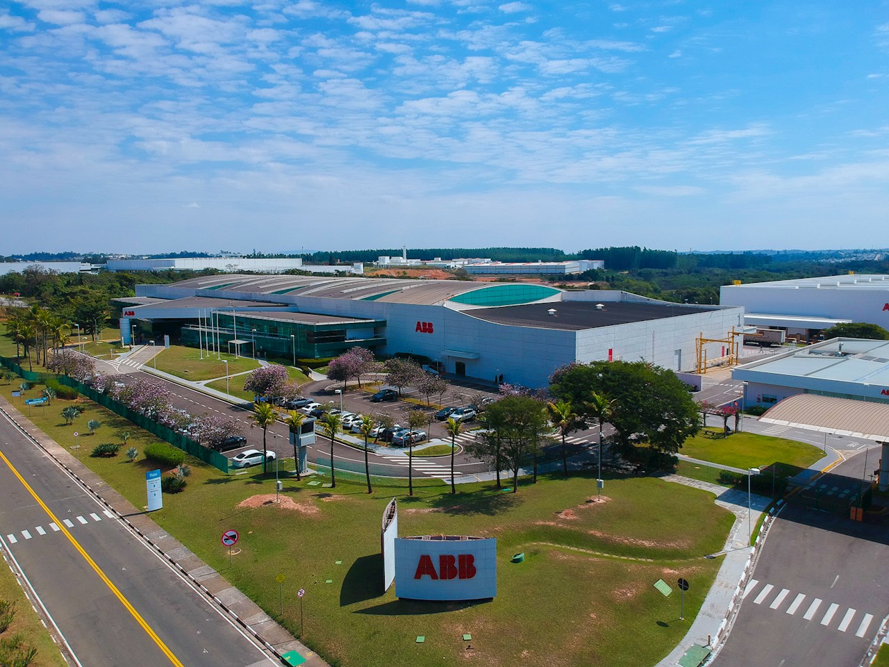 ABB Sorocaba: áreas abertas ganharam cobertura vegetal
Crédito: ABB/Divulgação
